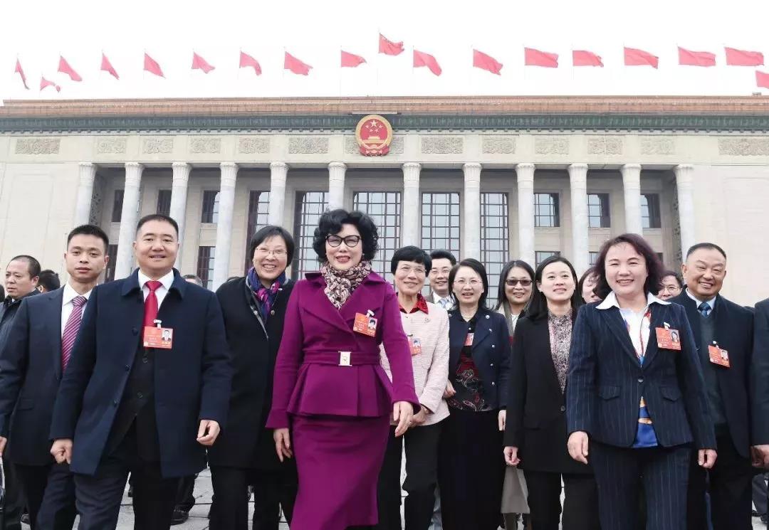 【浙江日报】陈爱莲代表：产业升级找准方向