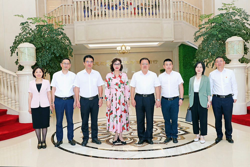 绍兴市委常委、副市长王涛一行调研万丰科技创新工作