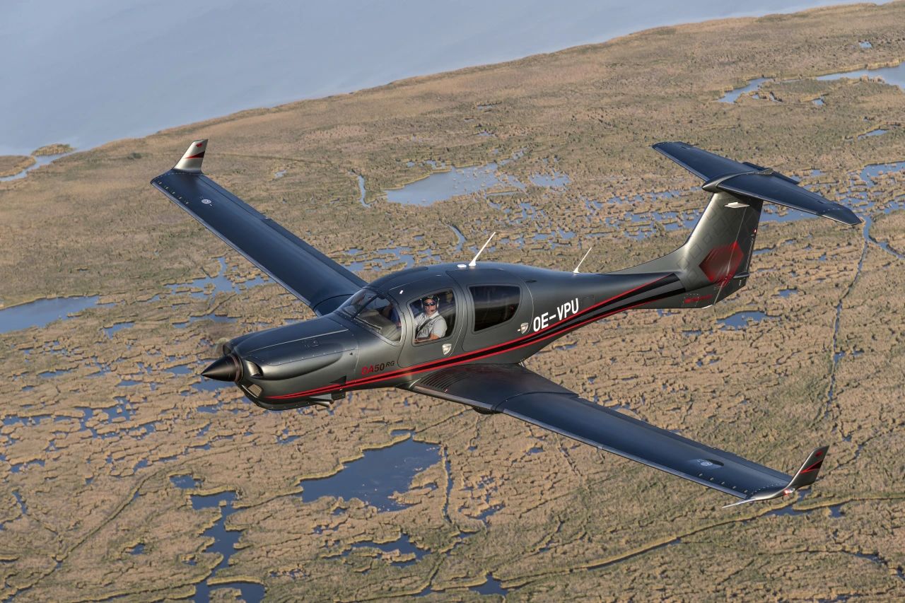 万丰钻石DA50飞机获颁生产许可证（PC）