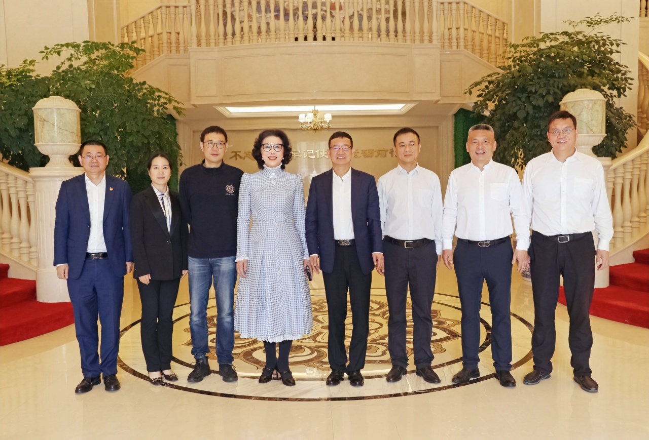 绍兴市副市长陈伟军一行到访万丰集团