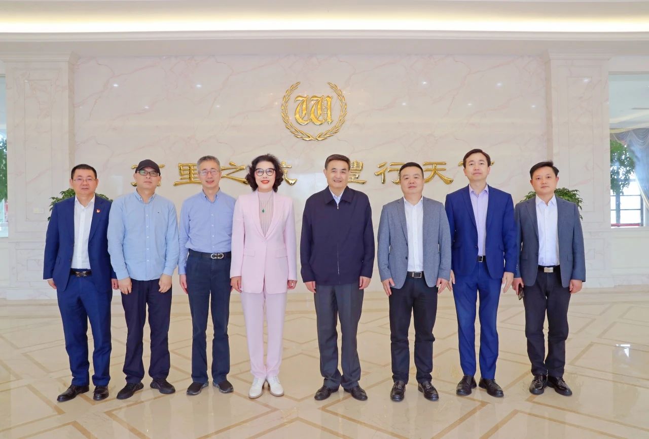 浙商发展研究院院长王永昌来万丰调研低空经济