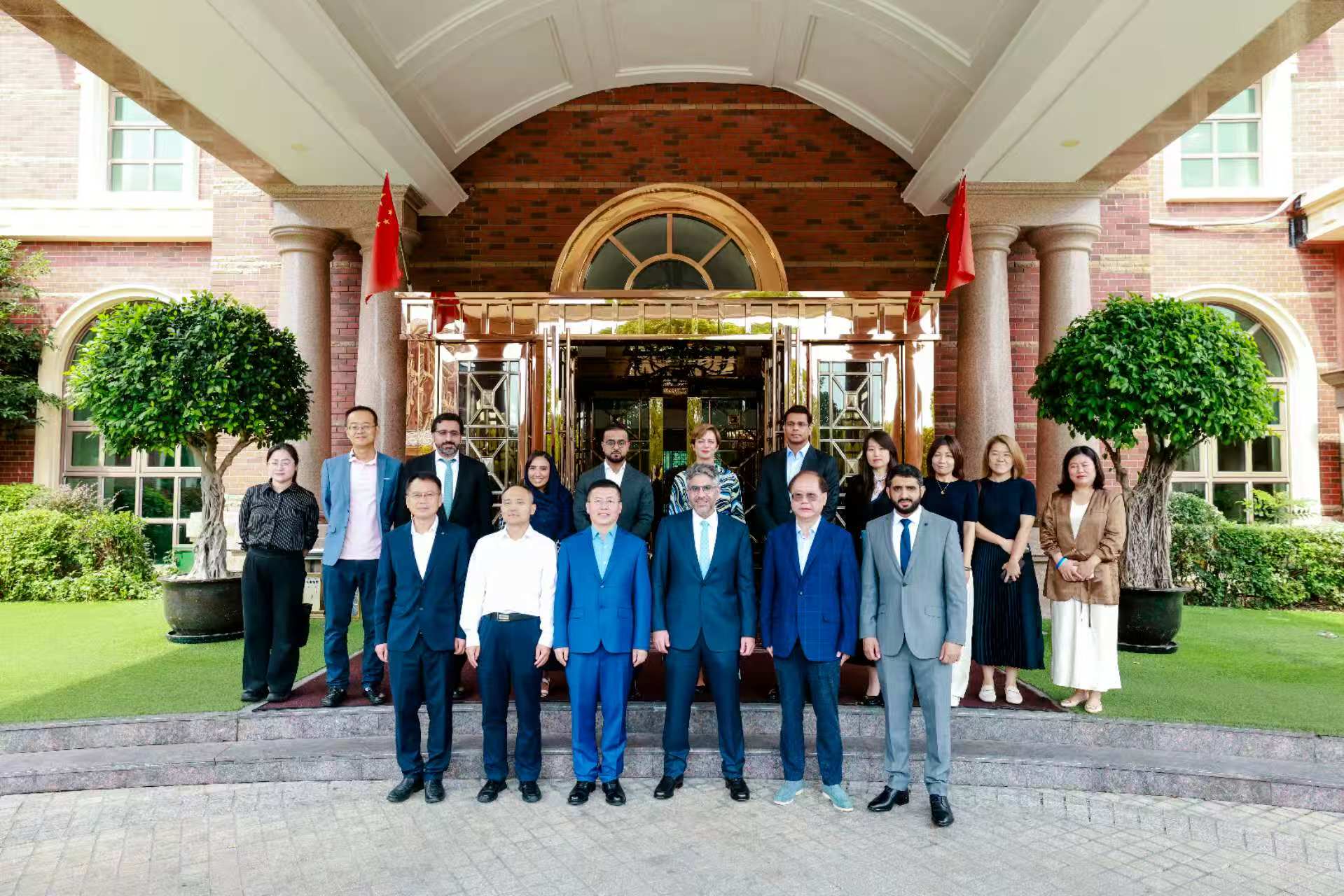 中东代表团考察璞洛泰珂公司